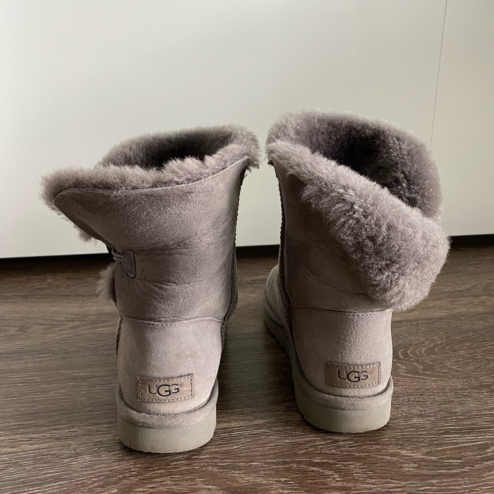 UGG - Bailey Button II - Picture 3 of 4